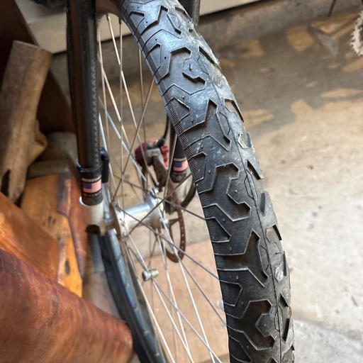 自転車　マウンテンバイク　メルセデスベンツ