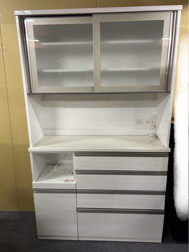 ニトリ　食器棚　キッチンカウンター　キッチンボード　白