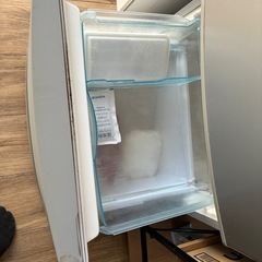 【無料】National(現パナソニック)　 冷蔵庫（NR-B123J） 2005年製の画像