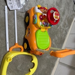 アンパンマン よくばりビジーカーの画像