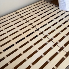 クイーンサイズ　ベッドフレーム　スノコの画像