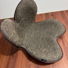 骨盤矯正イスの画像