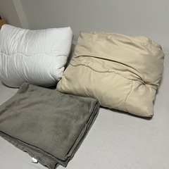 ブランケットセット、枕　【取引相手決定】の画像