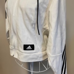 アディダス　ジップパーカーの画像