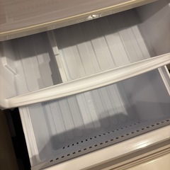 【美品】SHARP冷蔵庫　2020年製の画像