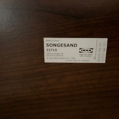 IKEA  クイーンサイズ ベッドフレームの画像