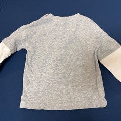 グレー　長袖Tシャツ　サイズ90の画像