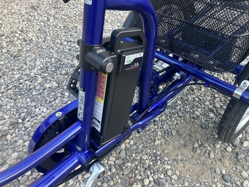 美品 電動アシスト自転車 ３輪　走行1km未満