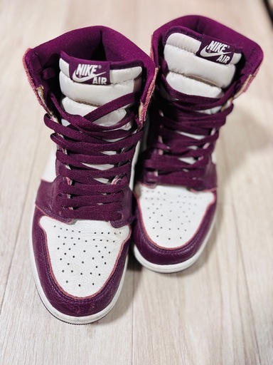 靴/バッグ Nike Air Jordan 1 Mid