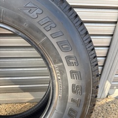 ブリヂストンタイヤの画像