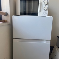 冷蔵庫と電子レンジの画像