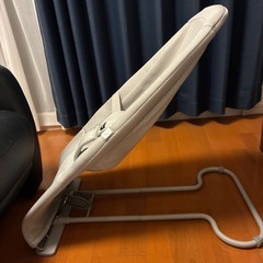 受付終了【引き取り限定】2025年購入リッチェル製バウンサーの画像