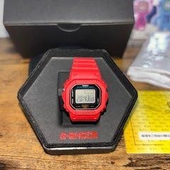 新品　カシオ G-SHOCK nano DWN-5600-4JR レッドの画像