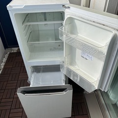 Hisense 2ドア冷凍冷蔵庫 HR-D1302 2018年製の画像