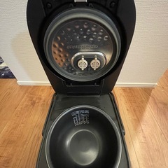 IRIS OHYAMA炊飯器5.5合炊き の画像