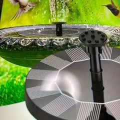 ⭐️⭐️新品・未使用、ソーラー式噴水の画像