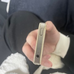 iPhone4sホワイト本体と充電ケーブルのみ！の画像