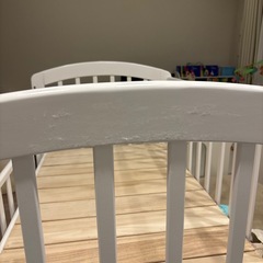 KATOJI ハイタイプ　ベビーベッド　ホワイト　床板高さ70cm
の画像