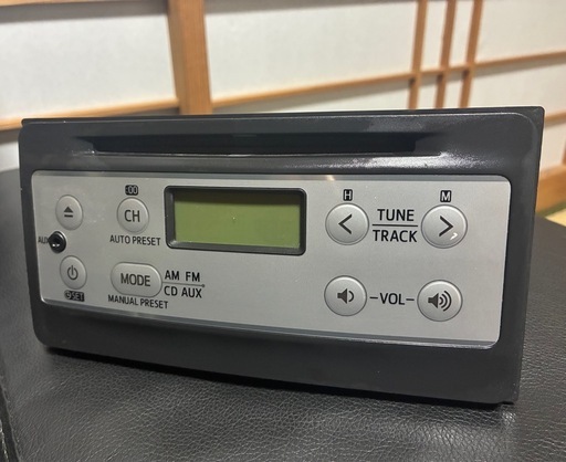 ダイハツ純正オーディオCD ラジオAUX シンプル設計 (おにぎり) 枕崎の ダイハツ純正オーディオCD ラジオAUX シンプル設計 (おにぎり) 枕崎の