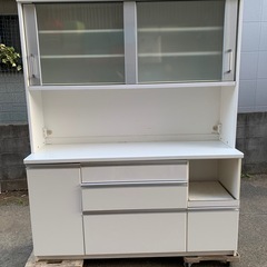 キッチンボード/食器棚 人気の白 大型❗️160cm×50cm×高さ200cm の画像