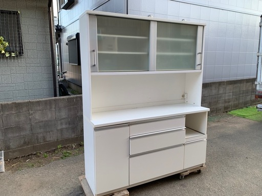 キッチンボード/食器棚 人気の白 大型❗️160cm×50cm×高さ200cm 