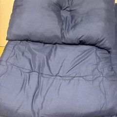 折りたたみマットレス 2枚とマットレスカバー 1枚の画像