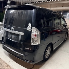 トヨタ ヴォクシーの画像