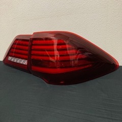 🟣美品‼️【ヴァレンティ】クラウン テールランプの画像