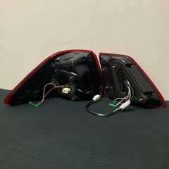 🟣美品‼️【ヴァレンティ】クラウン テールランプの画像