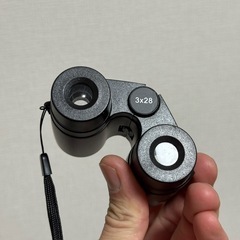 双眼鏡の画像
