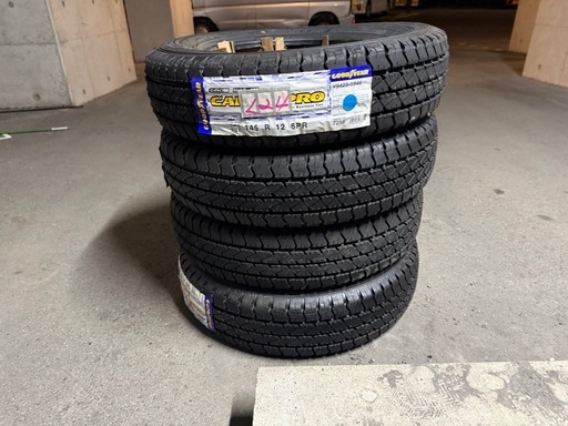 新品タイヤ、未使用、145R12