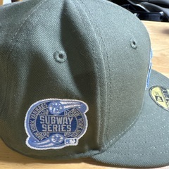 NEWERAベースボールキャップの画像