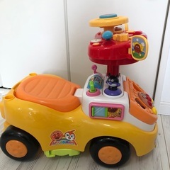 アンパンマンビジーカーの画像