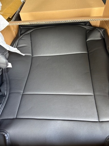 新品❗️未使用❗️200ハイエースバン用クラッツエオ高級レザーシートセット‼️