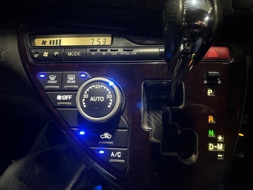 アイシス　ANM10w  LED打ち替え済み　エアコンパネル