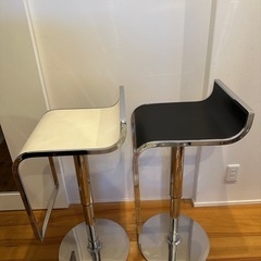 【商談中受付中断】カウンターチェア（ガス昇降式）2脚セットの画像