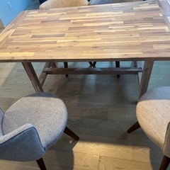 ダイニングテーブル 天然木&ダイニングチェア4脚　の画像