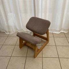 【定価20000円以上】学習チェア　背筋ピン　椅子の画像