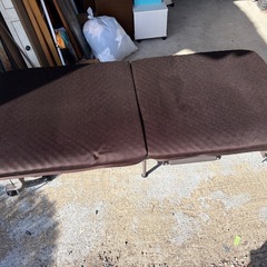 折りたたみベッドの画像