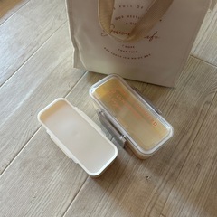 お弁当箱の画像