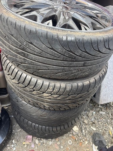 dolce 多角形ホイール 225/30ZR20 タイヤ4本セット