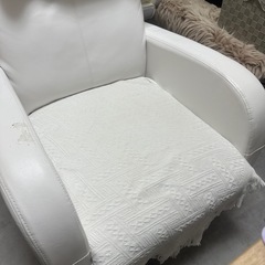 リクライニング ソファ ネイル マツエク サロンの画像