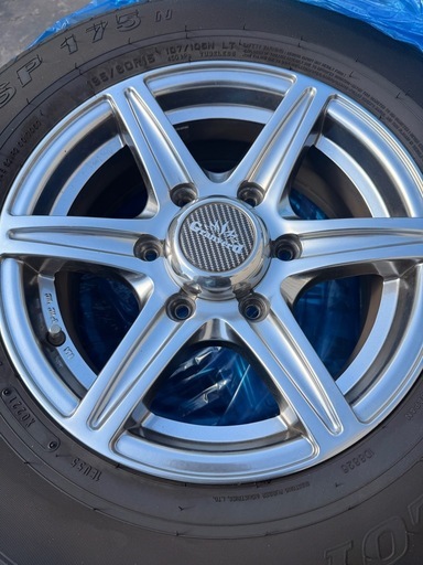 195/80R15 タイヤ アルミホイール 4本セット 
ハイエース