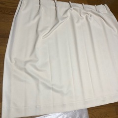 ニトリ　カーテン　アイボリーの画像