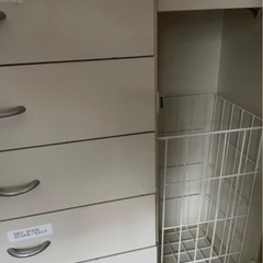 コンセント付き　収納にも脱衣室にも便利の画像