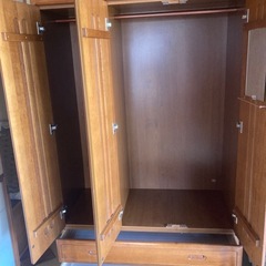 衣装箪笥の画像