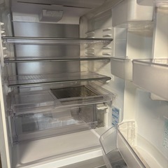 【お話中】SHARP 両開き　プラズマクラスター付き冷蔵庫の画像