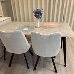 ダイニングテーブル椅子セット4点の画像