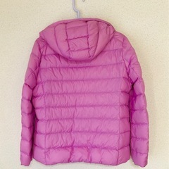 ユニクロウルトラライトダウンXLの画像