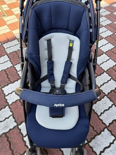 Aprica（アップリカ）ベビーカー　ラクーナB ネイビー 付属品あり